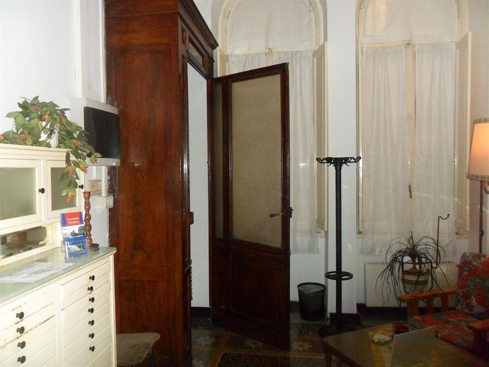 Guesthouse La Briosa Nicole Genua Exteriör bild