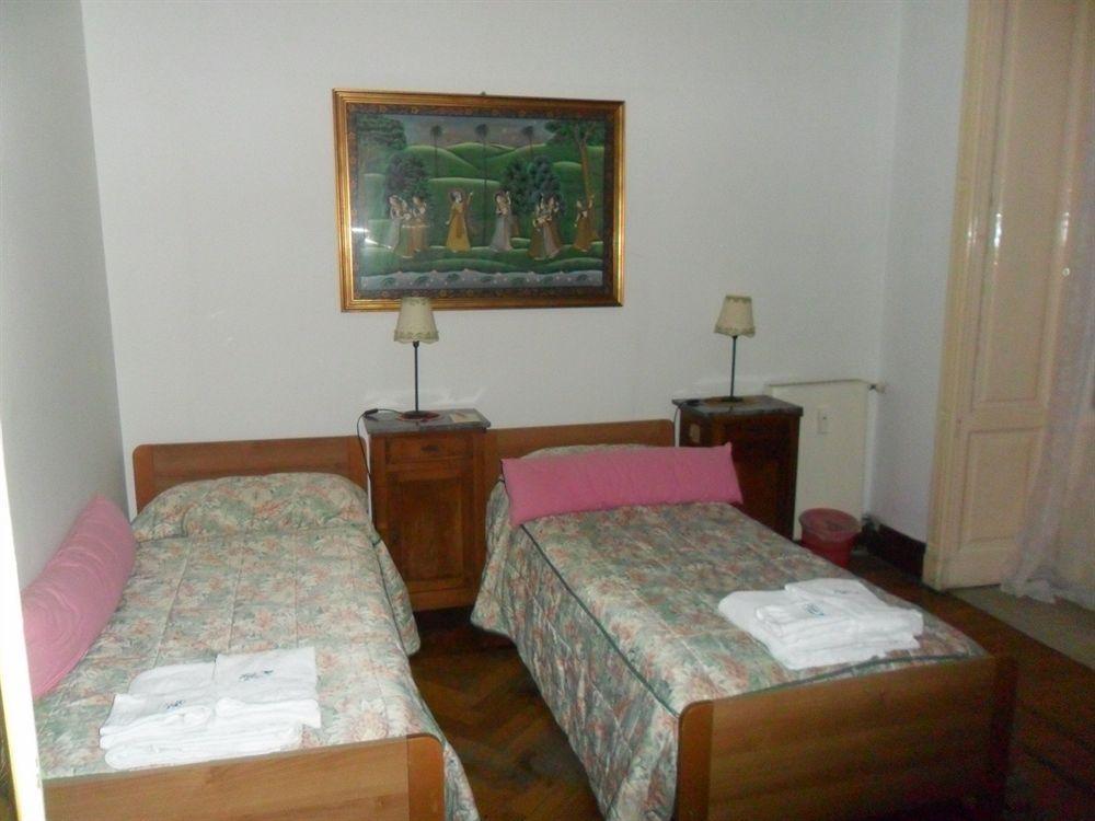 Guesthouse La Briosa Nicole Genua Exteriör bild